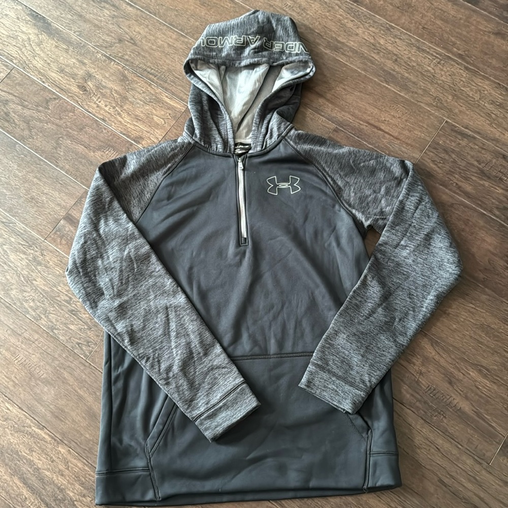 Under Armour fleece hoodie.  Size youthXL.